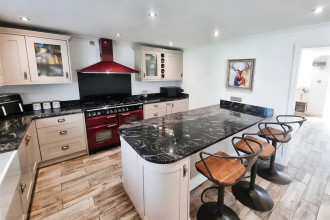 e240ec7c-485038779_1023809769564587_68133967823128