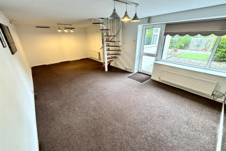 Reception Room/Bedroom/Annexe