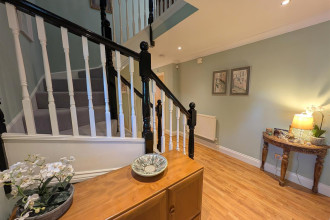 FIRST FLOOR LANDING
