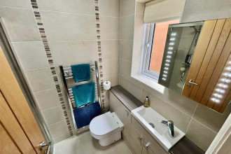 Ensuite