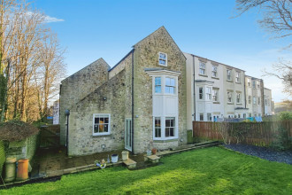 d23e4001-image001 20 282 29.jpg