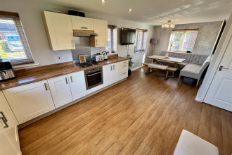 Open Plan Kitchen and Dining Room