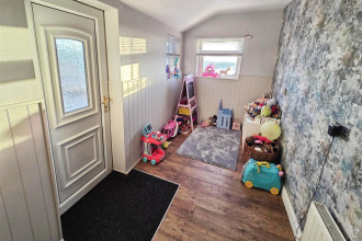 fe66684b-image004 20 282 29.jpg