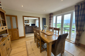 Lounge/Dining Area/Kitchen