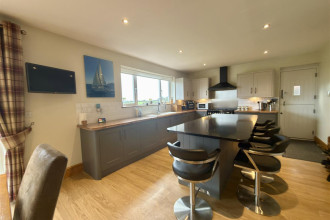 Lounge/Dining Area/Kitchen