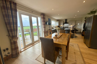 Lounge/Dining Area/Kitchen