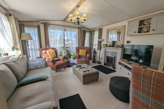 Open Plan Lounge/Dining /Kitchen