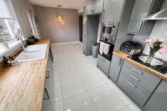 Open Plan Kitchen and Dining Room