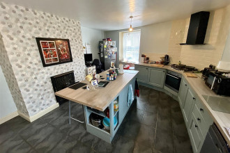 Open Plan Kitchen and Dining Room
