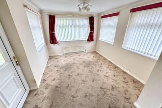 Garden/Dining Room