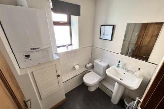 Cloakroom/WC