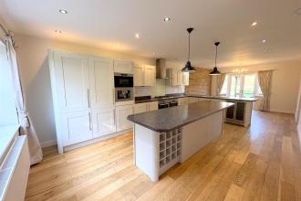 Kitchen/Dining Area