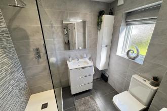 Shower Room/WC