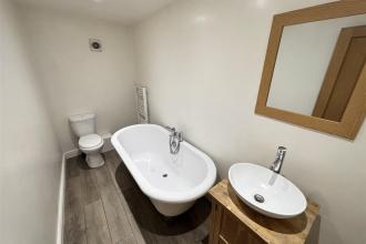 Bathroom/WC