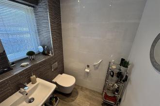 Cloakroom/WC