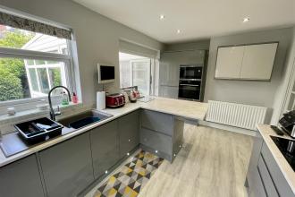 Kitchen / Breakfast Room