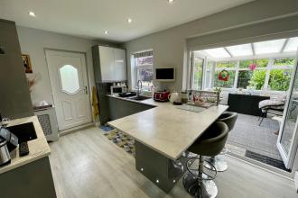 Kitchen / Breakfast Room