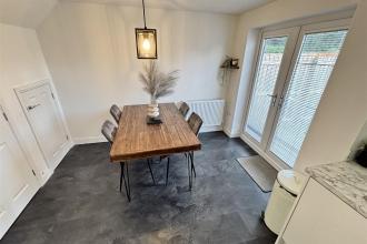 Open Plan Kitchen and Dining Room