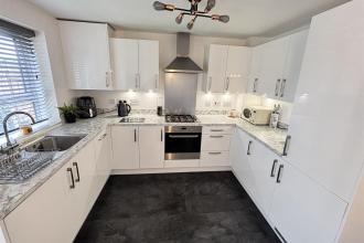 Open Plan Kitchen and Dining Room