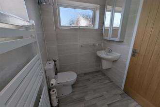 Family Shower Room