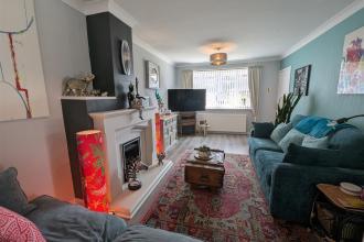 Lounge/Dining Room