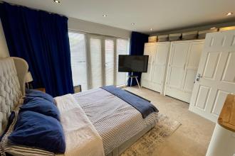 Lounge / Bedroom One