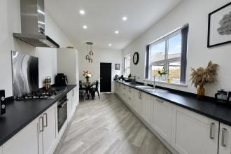 Kitchen Breakfast Room
