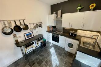 Kitchen / Breakfast Room