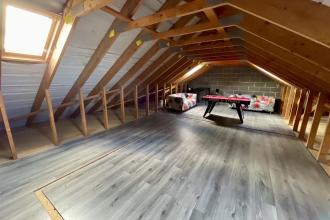 Detached Garage
