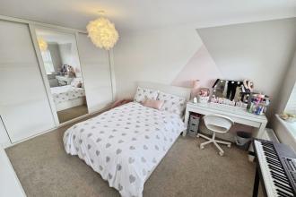pbox-bedroom-337452.jpg