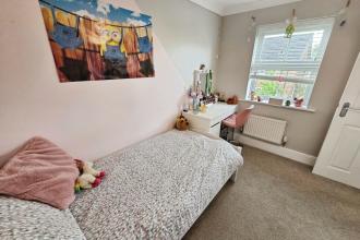 pbox-bedroom-337452.jpg